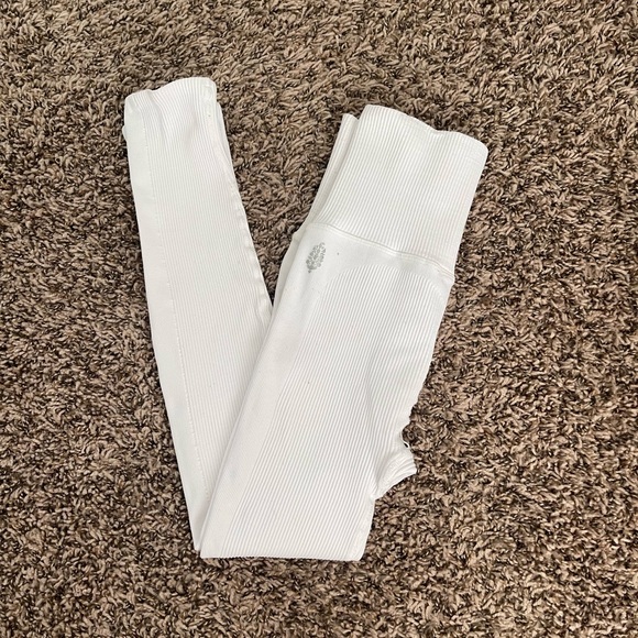 Free People Movement White XS/S leggings. - Picture 3 of 3